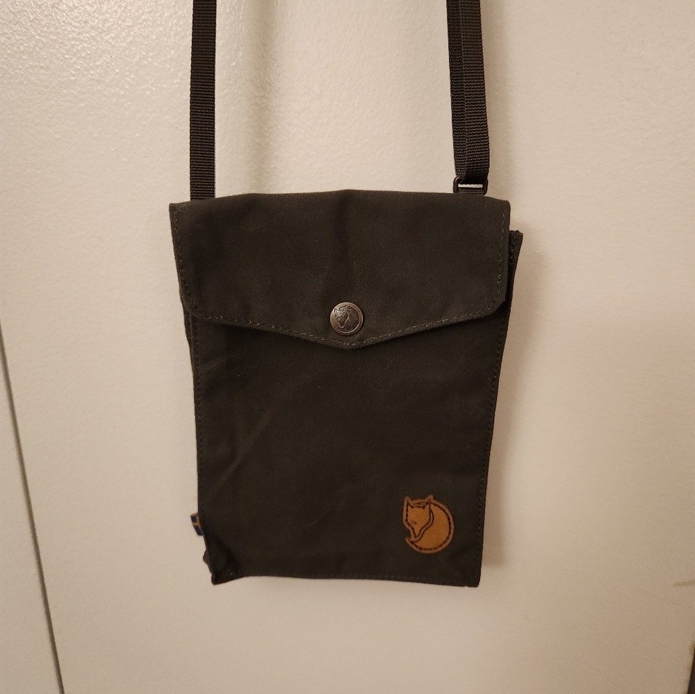 Fjallraven Pocket, forest green